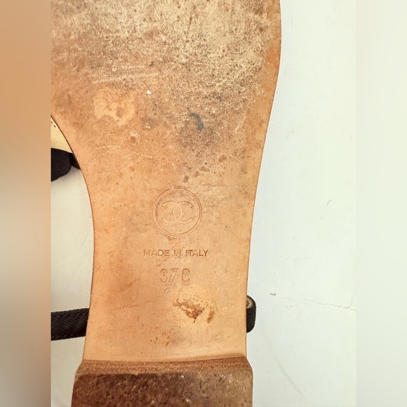 Chanel Black Satin leather interlocking CC Camellia Thong flat Sandals EU 37 - Picture 12 of 12